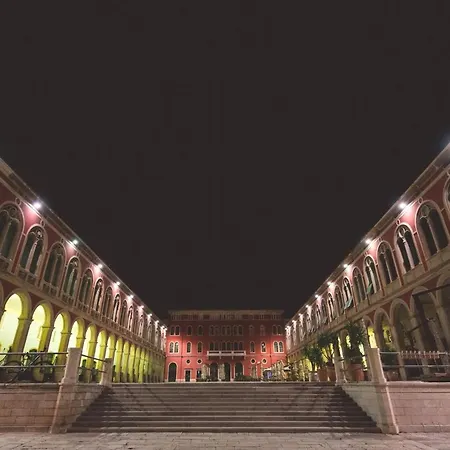 Dujam * Split
